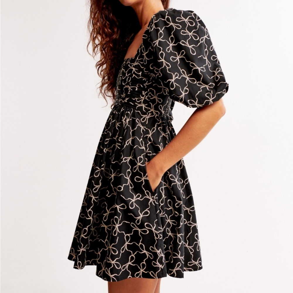 A&F Emerson Poplin Puff Sleeve Mini Dress